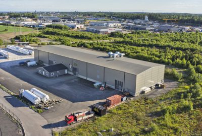 LED-belysning för hallar inom industri, logistik och lager | BORGA